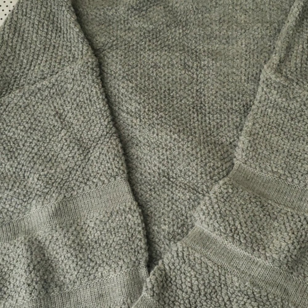 SALE! Scoopneck Crop Sweater - Picture 14 of 15